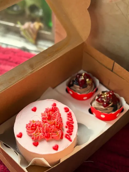 A romantic bento and cupcake combo, perfect for Valentine's Day or an anniversary.