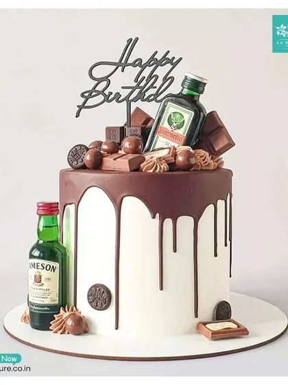 I love bringing your unique ideas to life, like this fun birthday cake for a whiskey enthusiast. This custom creation features a rich chocolate drip, chocolate bar decorations, and miniature bottles of Jameson and Jägermeister for a truly personal touch.