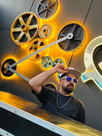 Gearing up for a fun weekend. A cool shot of me posing at a venue.