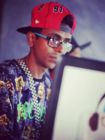 Behind the Decks: My Grind photo 7