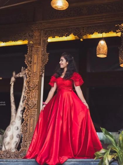 The Dress Bank - Wedding & Special Occasion Outfit Rentals Statement Gowns for Every Occasion photo 36