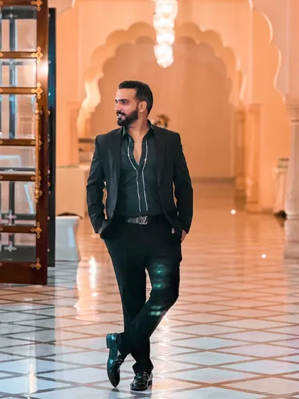 Bringing my style to the Pink City. A few shots from my time in Jaipur for a destination wedding.