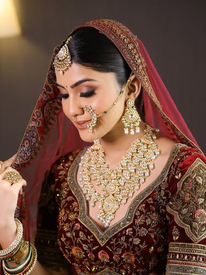 Timeless Bridal Looks photo 31