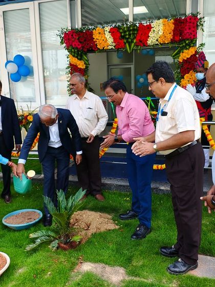 ANZ Landscaping - Commercial Landscaping Our Dedicated Team at Work photo 13