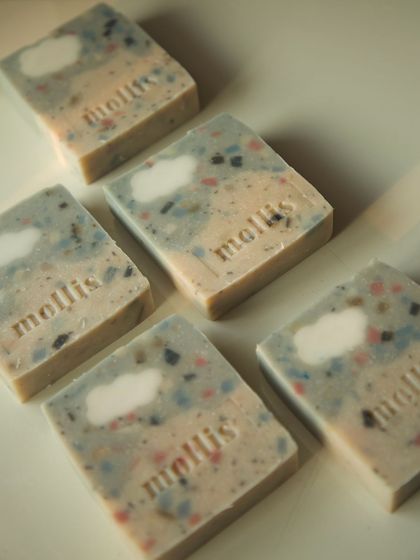 A group of 'Sweet Fig' bars, each one a comforting and rich sensory experience.