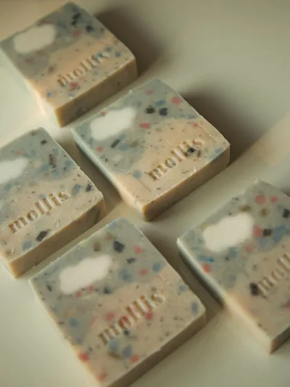A group of 'Sweet Fig' bars, each one a comforting and rich sensory experience.