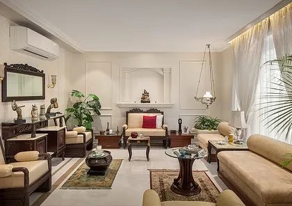 In this residence, I focused on creating a tranquil atmosphere through a neutral color palette and neo-classical elements. The design ensures a seamless transition between spaces, generous natural light, and a careful arrangement of traditional furniture.