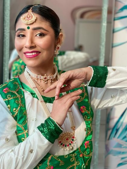 There is always joy in delivering minimal glam for a client who is as beautiful on the inside as she is on the outside. This theatre artist specifically requested no lashes and no eyeliner, and she looked stunning.