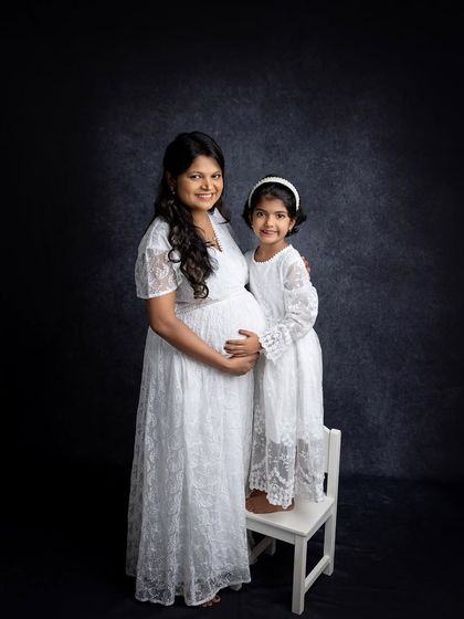 Studio Maternity: Gowns & Glamour photo 15