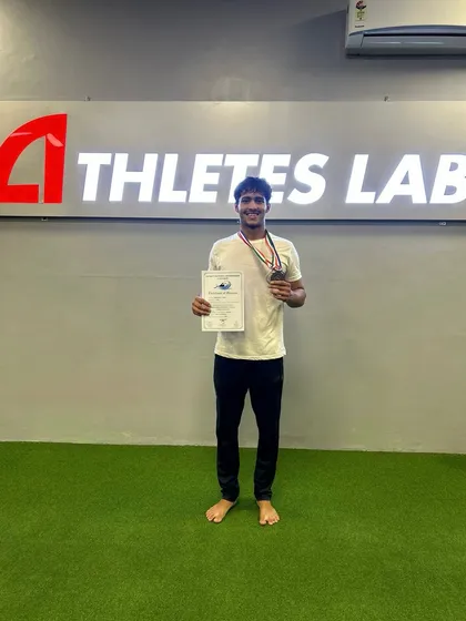 4 events, 4 medals. Swimmer Deepanshu Hans showed consistency, grit, and execution in the water at the 2025 Swimming Districts, securing gold, two silvers, and a bronze. We are proud of the work behind the performance.