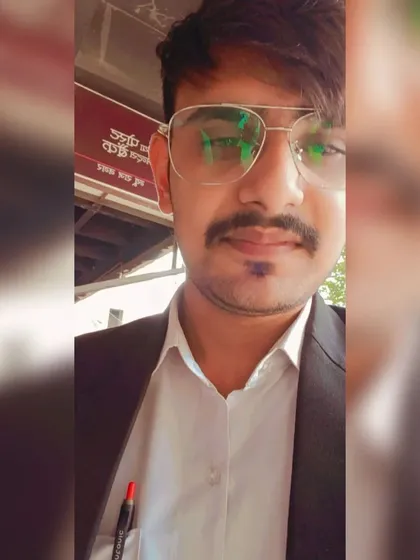 Discipline is the foundation of my legal practice. It's the daily commitment to my professional training and principles that allows me to handle complex matrimonial and family disputes with the necessary focus and persistence.