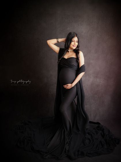 Solo Radiance: Portraits of the Mother-to-Be photo 148