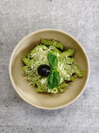 Avocado and penne are a match made in foodie heaven. We toss fresh pasta in a smooth, buttery, and wholesome avocado cream sauce for a modern and healthy comfort dish.