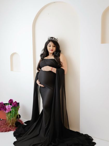 Solo Radiance: Portraits of the Mother-to-Be photo 149