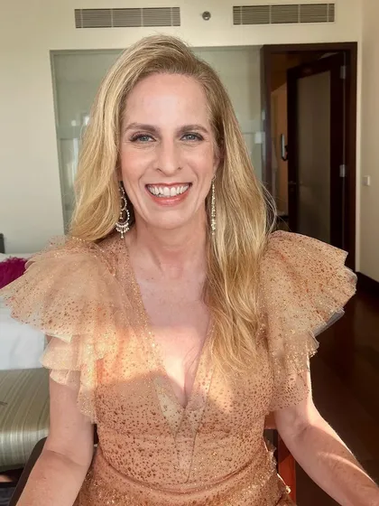 It was a pleasure creating this radiant look for a high-profile cultural event. For mature skin, I focus on enhancing natural beauty with lightweight products to create a fresh, hydrated, and glowing finish that lasts all day.