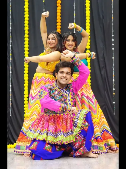 Dropping a Navratri special with these amazing dancers! A little sneak peek of the fun and festive choreography we prepared.