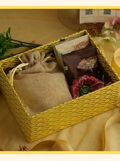 Kick off the festive season with the vibrant joy of yellow. These cheerful hampers are packed with happiness and tradition.