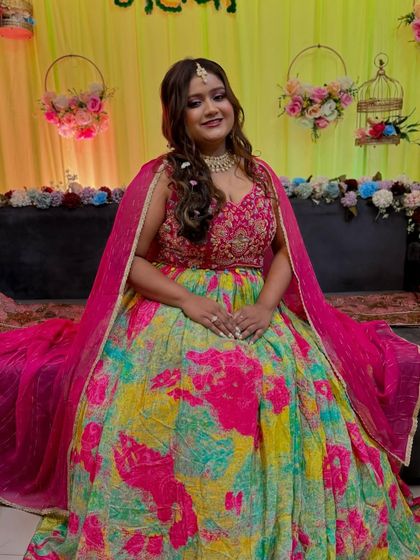 Vibrant Mehendi & Festive Styles photo 3