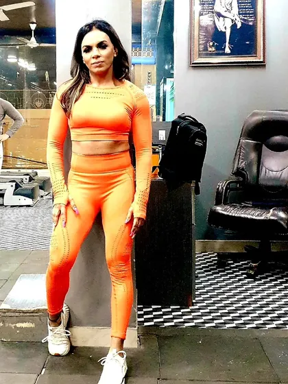 Showing off a new gym outfit. Feeling good in what you wear is part of the motivation. My coaching helps you build a body that makes you feel confident in anything.