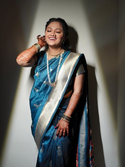 Traditional Engagement & Sakharpuda Looks photo 21