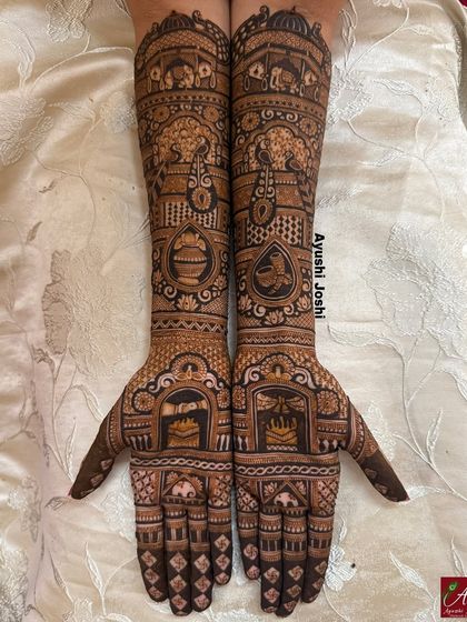 A slightly different angle, highlighting the symmetry and flow of the design across both arms.