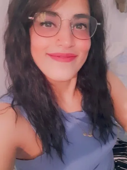 A relaxed selfie. Connecting with clients means being approachable and real, both in and out of the office.