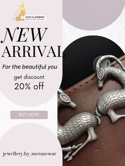 This version of the goat-shaped studs features a light purple or lavender gemstone eye. It's a subtle and chic color choice for a touch of effortless style.