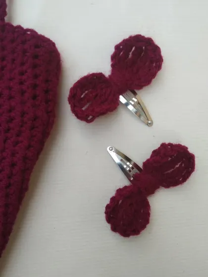 For a smaller touch, I also make these cute bow hair clips. They are perfect for toddlers or for clipping back a baby's fine hair and can be made in any color to match an outfit.