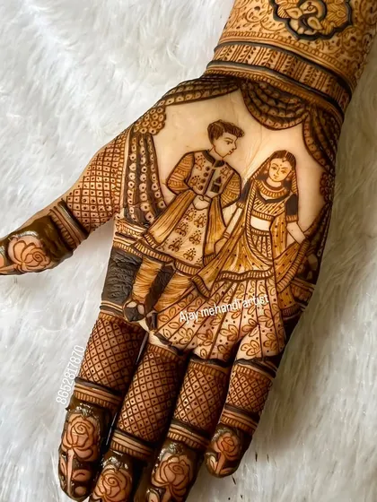 Another view of the couple's portrait, showing how the design wraps around the fingers with delicate rose patterns, adding a soft touch to the overall look.