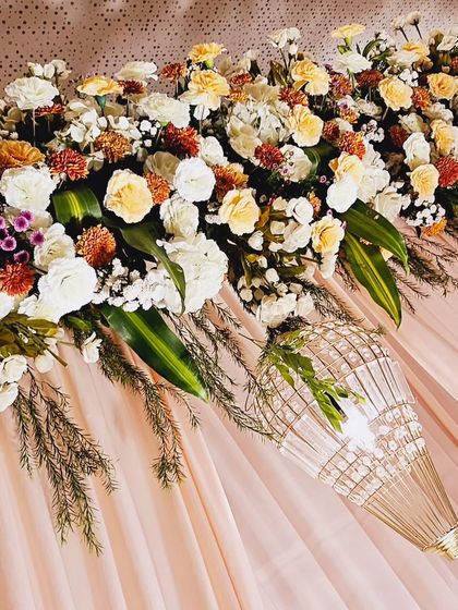 Artistic Details & Floral Craft photo 8