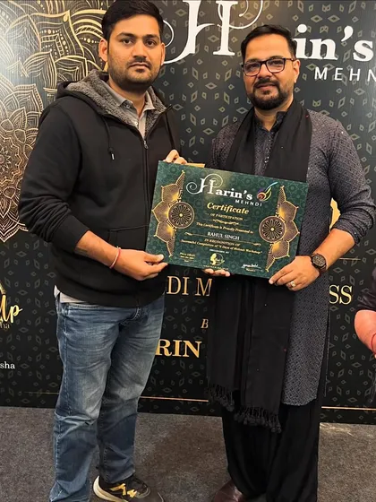 I believe in being a lifelong learner. Here I am receiving a certificate from the renowned mehndi master, Harin Dalal. I am committed to constantly improving my own craft so I can pass on the very best knowledge to you.