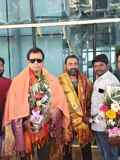 A warm welcome with traditional shawls upon arriving in Puducherry for the 1st Puducherry Open Karate Championship.