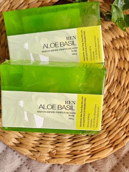 My Aloe Basil soap is a skin purifier and pimple healer. The vibrant green bar combines the cooling properties of aloe with the antibacterial benefits of basil.