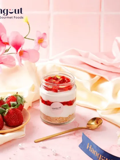 Fresh, fruity, and creamy. Our Strawberry Cheesecake Jar is everything you want in a dessert this season, with layers of biscuit crumble, creamy cheesecake, and fresh strawberry compote.