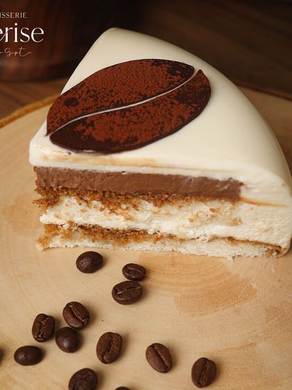 In a world full of options, always choose a classic. A perfect slice of my Tiramisu entremet.