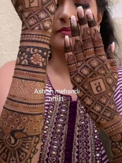Classic Bridal Mehandi for Hands photo 69