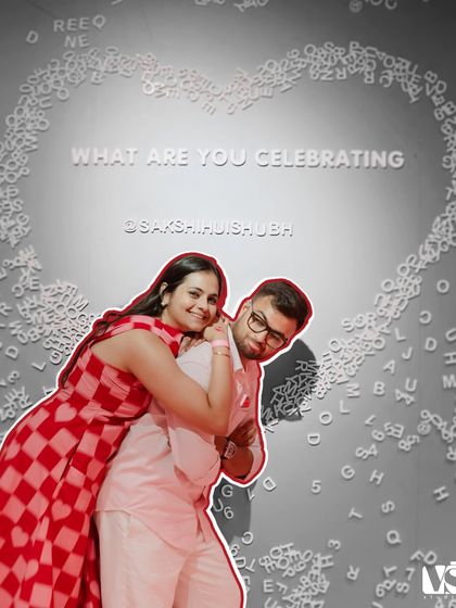 A creative and fun portrait from the Museum of Ice Cream. The couple's embrace in front of a heart made of letters perfectly answers the question "What are you celebrating?".