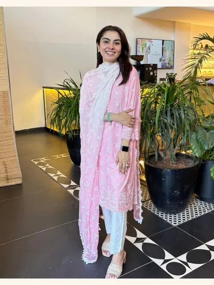 One of my all-time classic Mulmul designs. This pink and white kurta set is simple, elegant, and made from the softest cotton you'll ever feel.