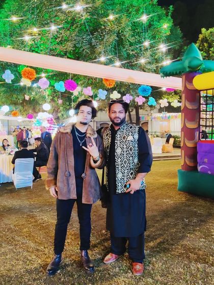 Behind the Scenes & Artist Collaborations photo 31