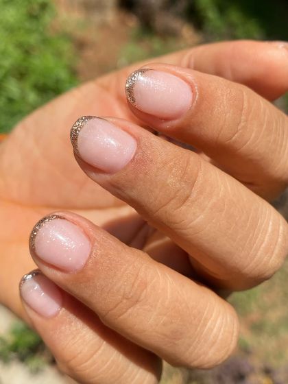 The perfect "my nails but better" look with a touch of sparkle.