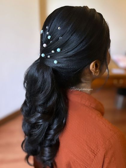 Dakshayini - Hairstyling Academy & Workshops Glamorous Curls & Ponytails photo 26