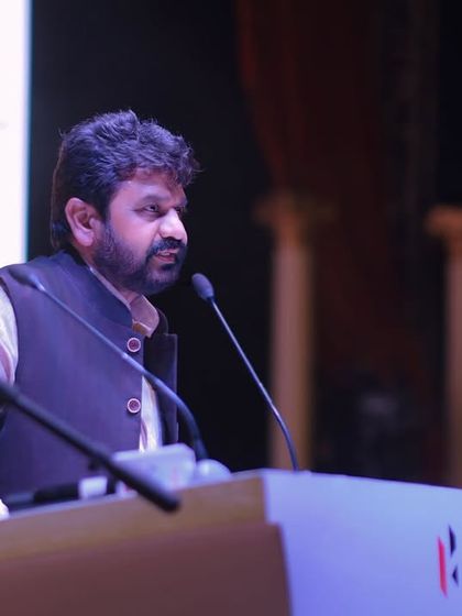 Another shot of a dignitary speaking at the festival. My event photography ensures that all key stakeholders and speakers are documented clearly.