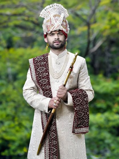 Groom Portraits: Dapper & Traditional photo 11