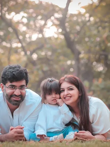 A perfect afternoon in the park. We believe the best family portraits happen when you forget we're even there, lost in a moment of simple, happy connection. This is what a relaxed outdoor family photoshoot feels like.