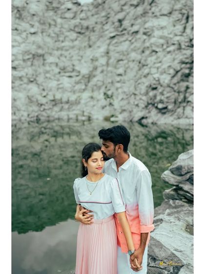 Heart Clickers - Pre-Wedding & Couple Photoshoots Scenic Nature Escapes photo 10