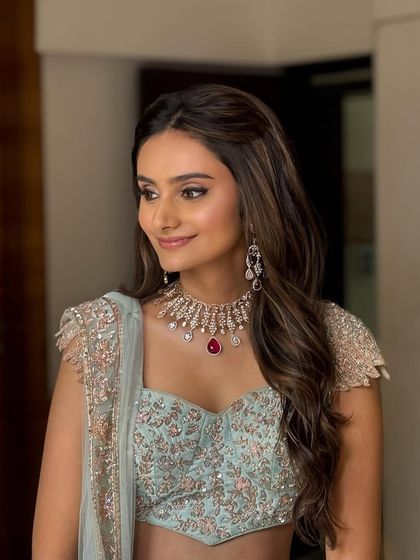 Glamorous Reception & Cocktail Looks photo 6