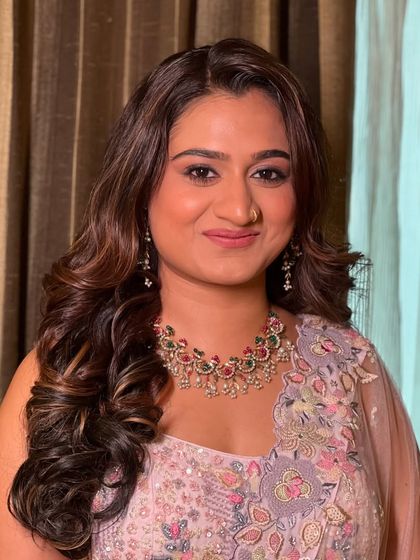 Glamorous Sangeet, Engagement & Reception Looks photo 36