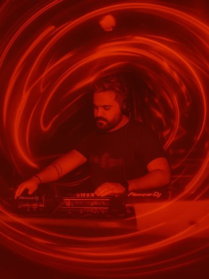 Ankit Kamra - Event DJ Services High-Energy Club Gigs photo 42