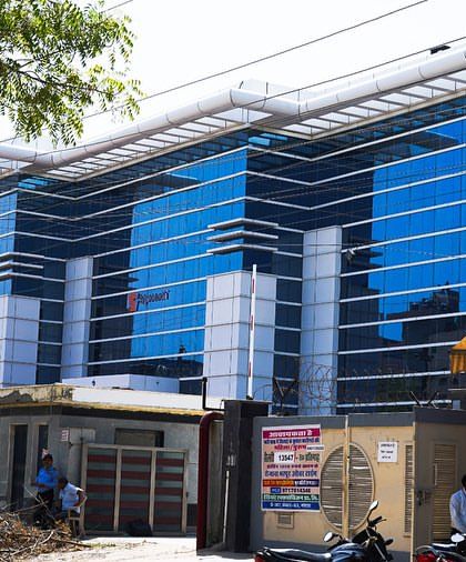 Our new, modern office building. This space represents a new chapter for Syrotech, and we inaugurated it with grace and gratitude.