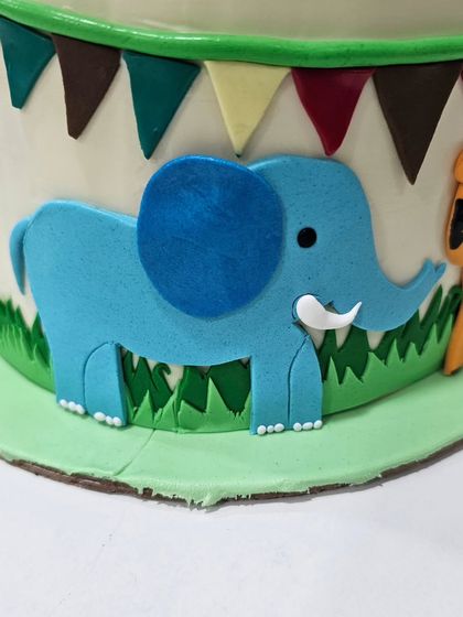 Crafting Characters: Fondant Figurine Workshops photo 27